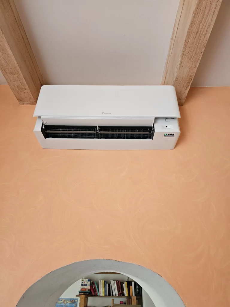 Unité intérieure de marque DAIKIN stylish réf. FTXA35